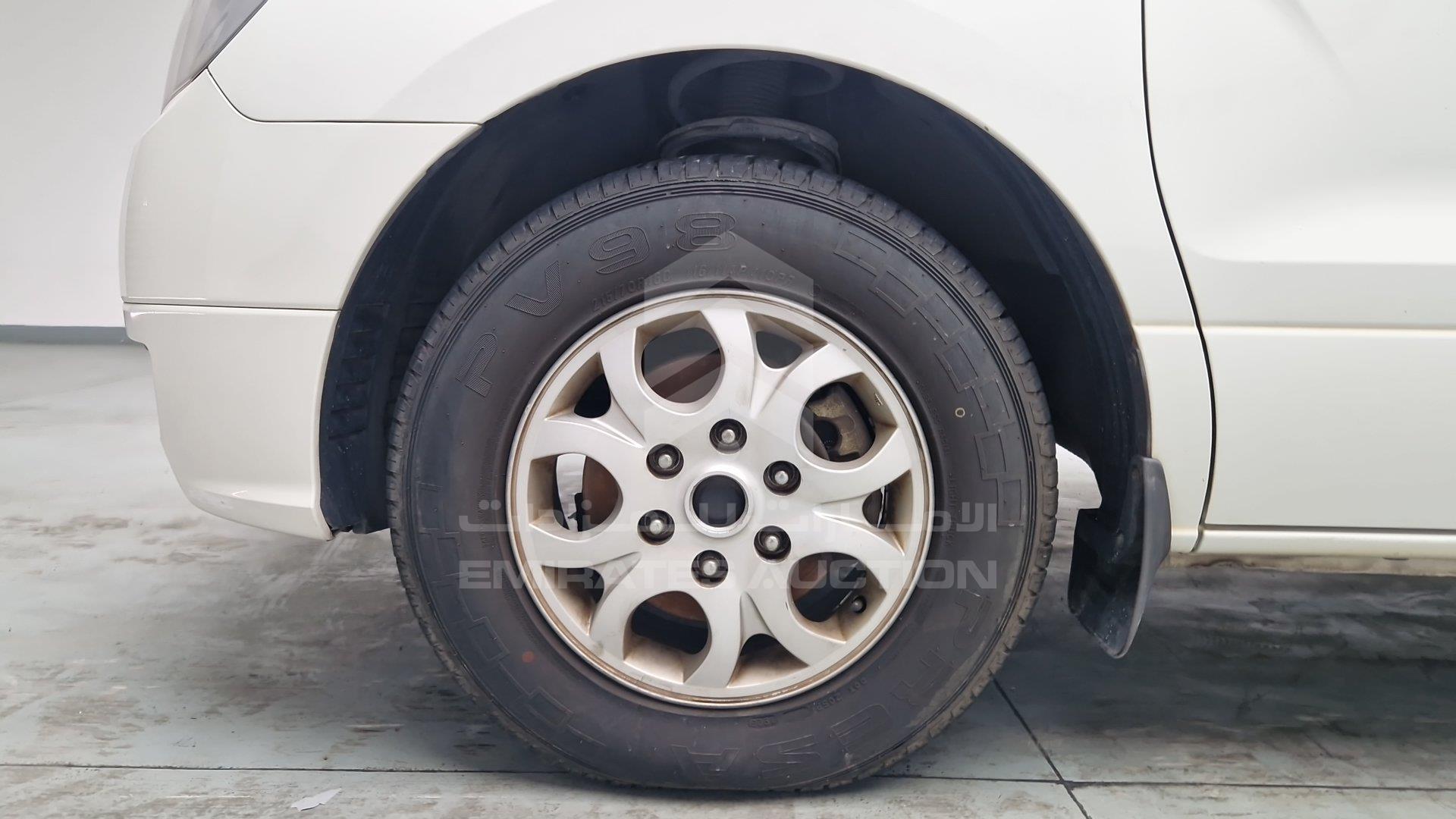 KMHWH81R6CU371221 - 2012 Hyundai H1 - #506067