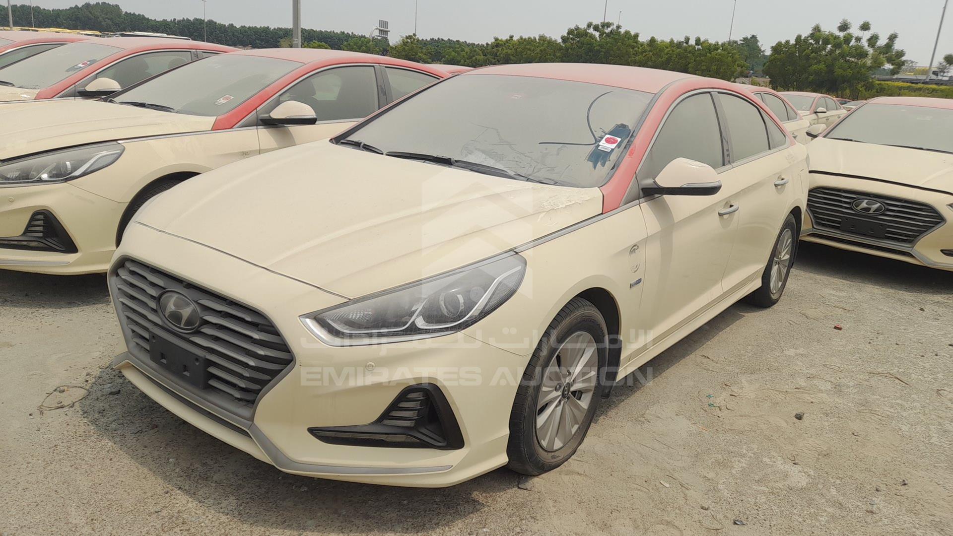 2018 HYUNDAI SONATA VIN: KMHE24131JA081968