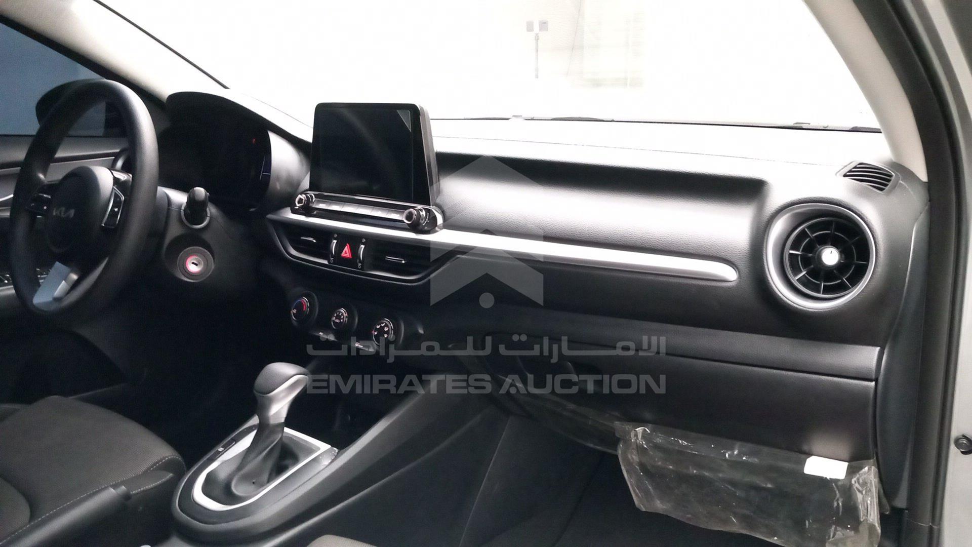 2023 KIA CERATO VIN: KNAF24160P5958371