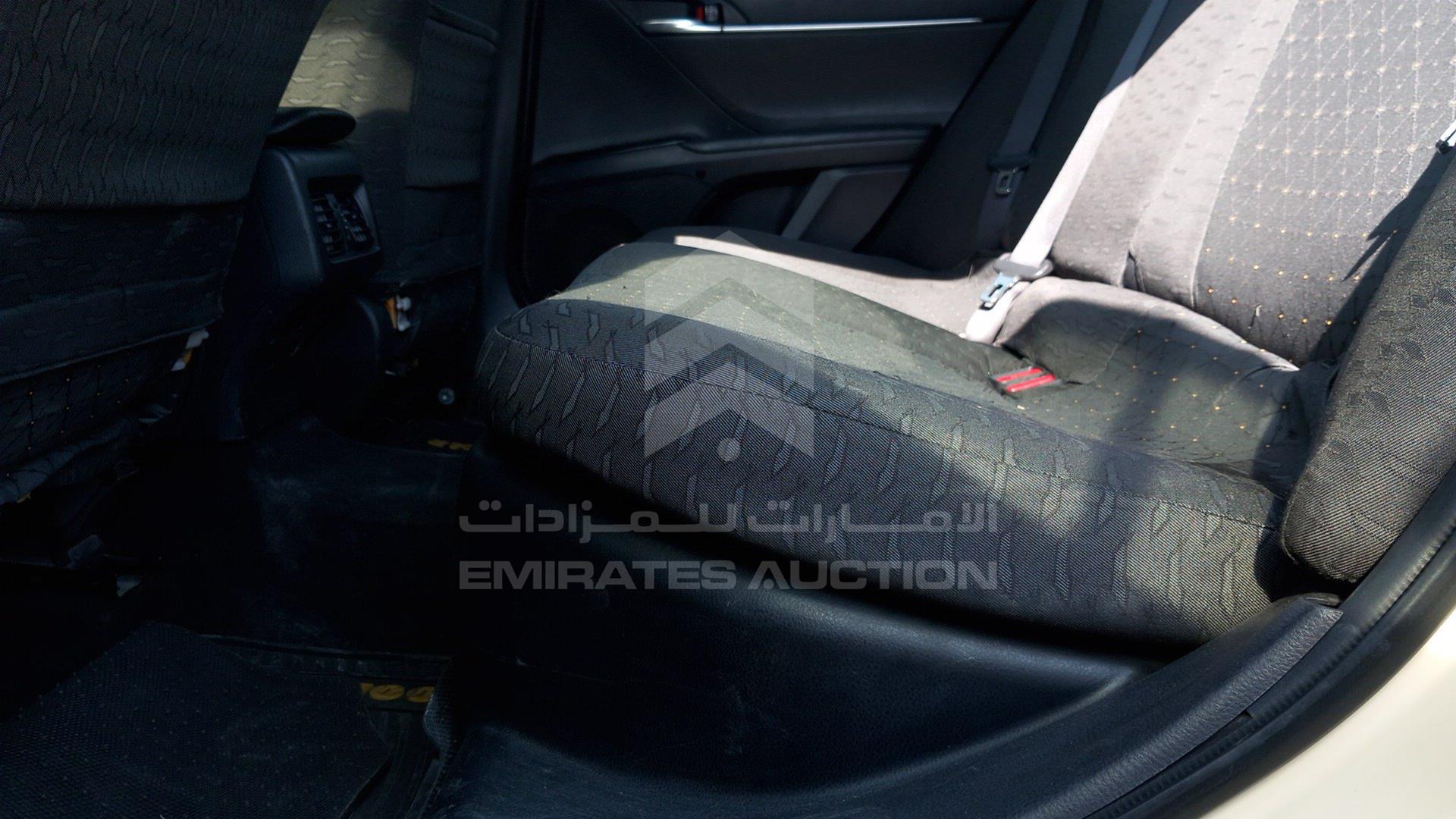 2018 TOYOTA CAMRY VIN: JTNB29HK2J3011400