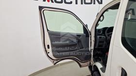 2014 Nissan Urvan — Front Left Door — Photo 5 — Thumbnail