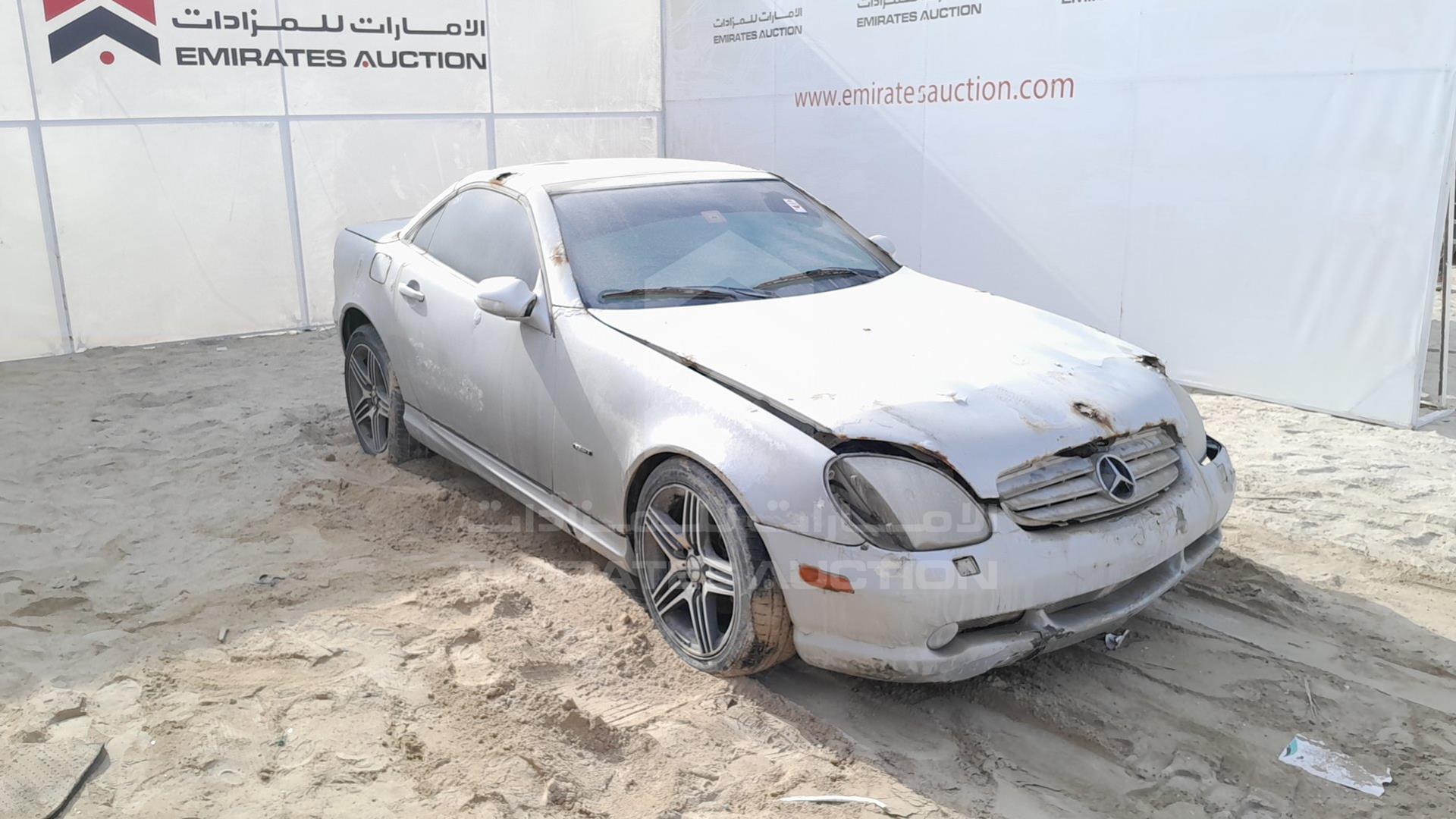 2001 MERCEDES SLK230 VIN: WDBKK49F61F206986