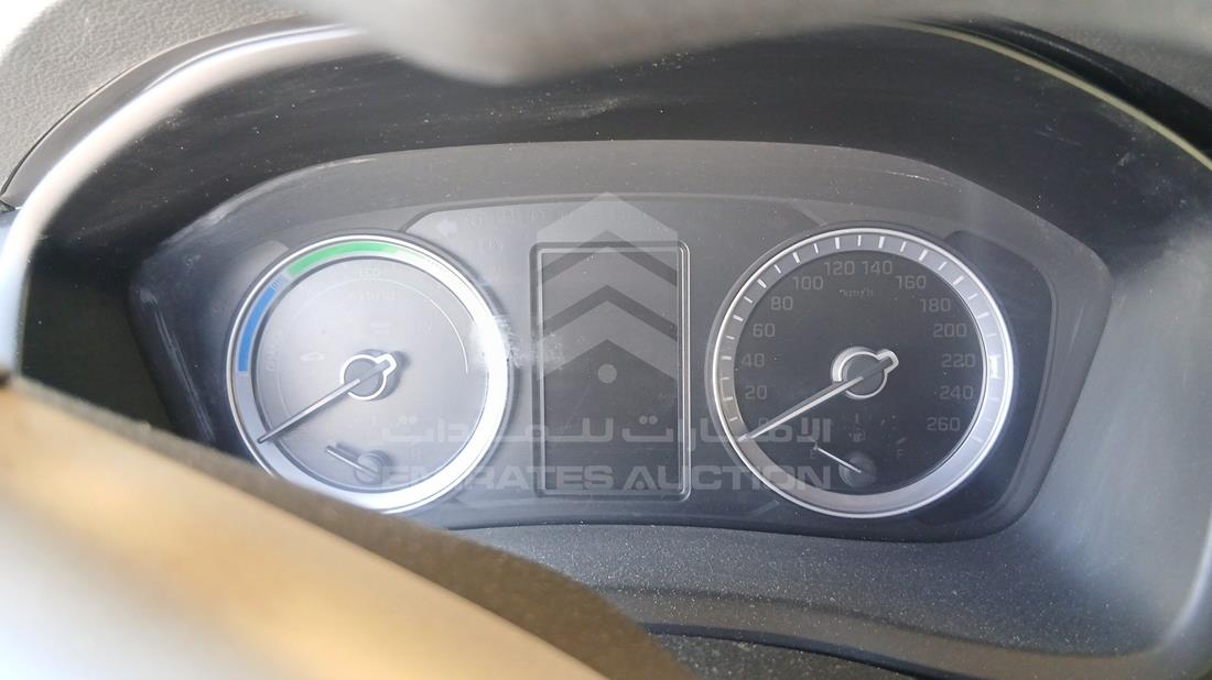 2018 Hyundai Sonata — Speedometer & RPM Gauges — Photo 14