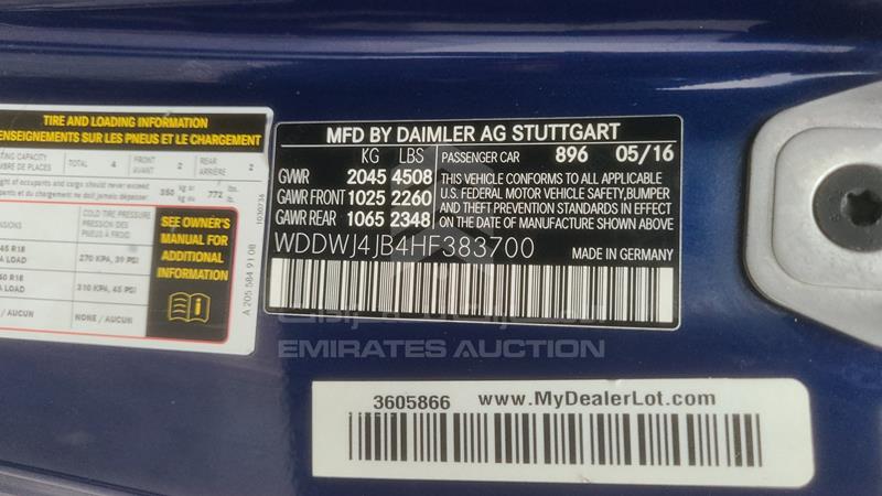 WDDWJ4JB4HF383700 Auction: EmiratesAuction Lot: 406062 WDDWJ4JB4HF383700 Mercedes C 300 2017 BLUE Photo 4