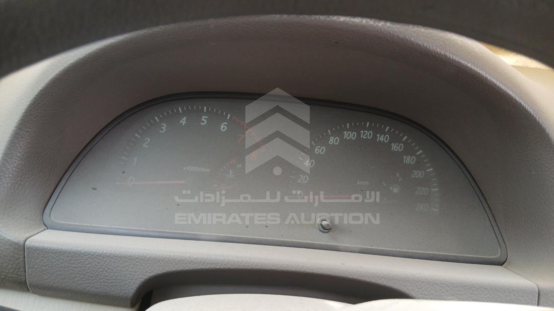 2004 Toyota Camry — Speedometer & RPM Gauges — Photo 13