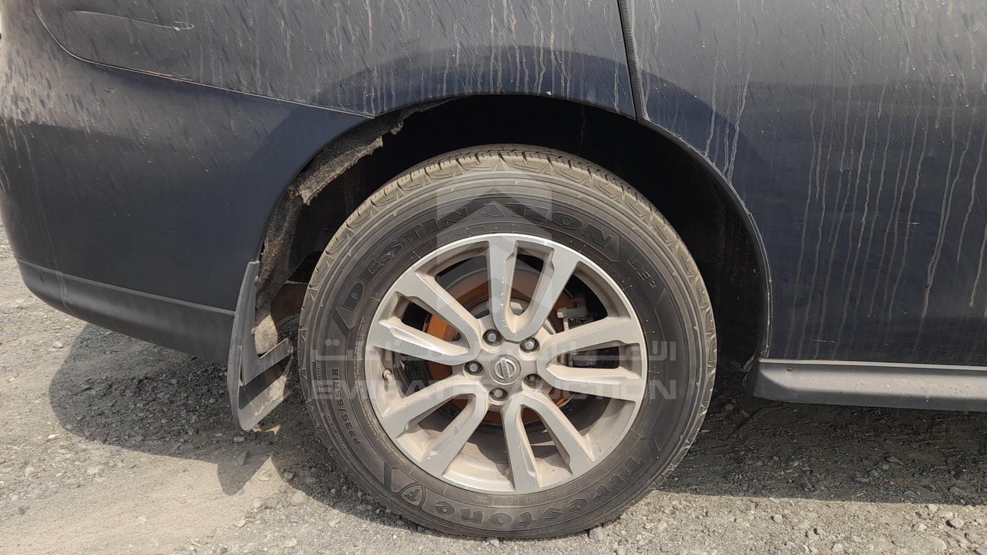 2015 NISSAN PATHFINDER VIN: 5N1AR2MN2FC614532
