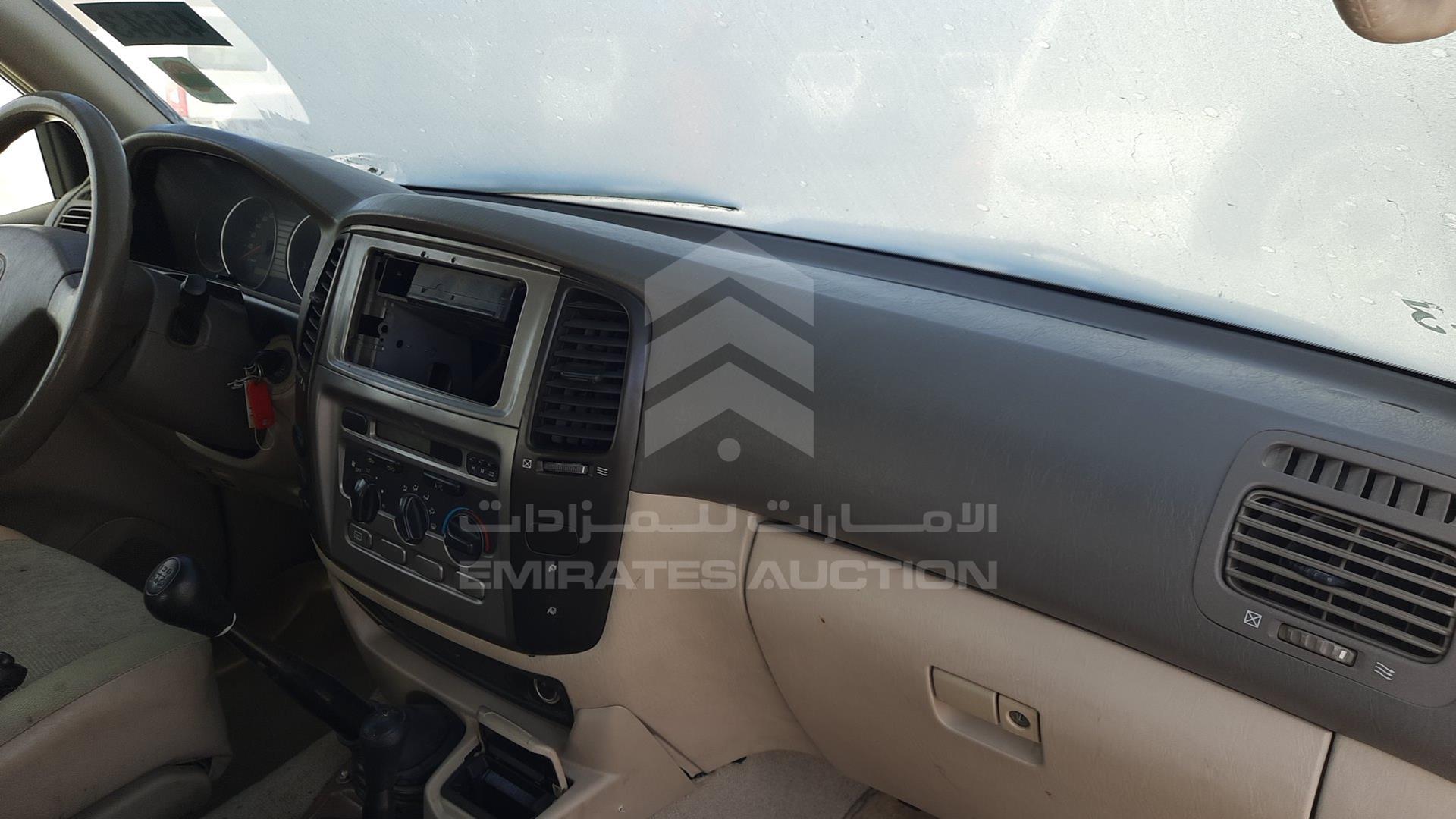 2007 TOYOTA LAND CRUISER VIN: JTGHJ09J477006870