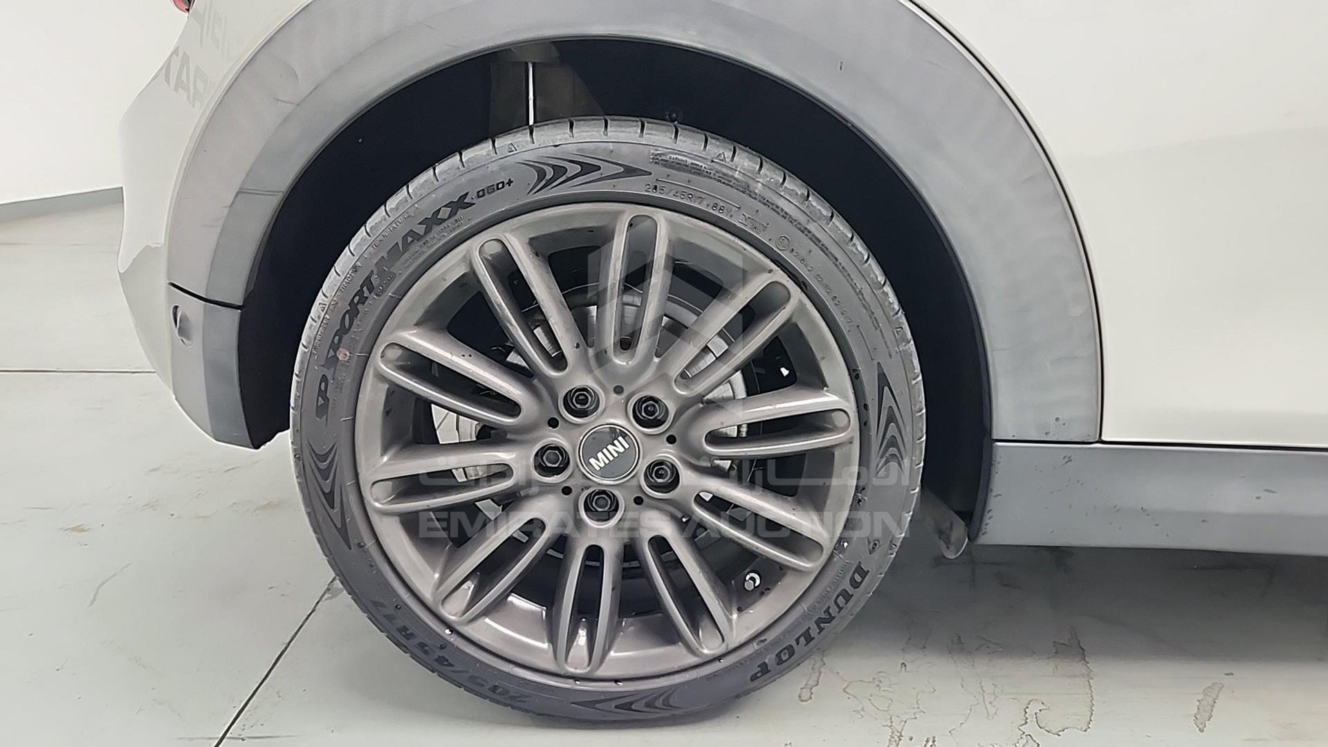 2016 MINI COOPER VIN: WMWXM7107G2A84830