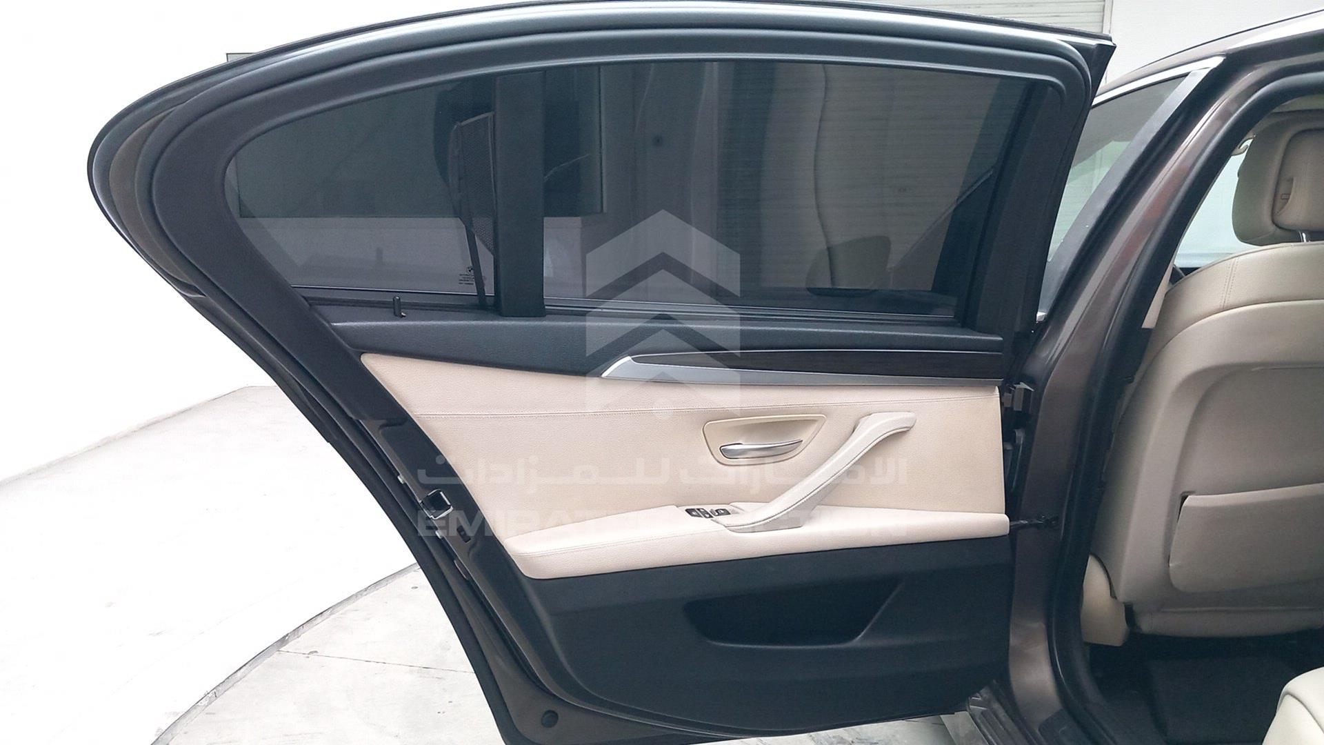2013 BMW 530 VIN: WBACU5102DSF10485