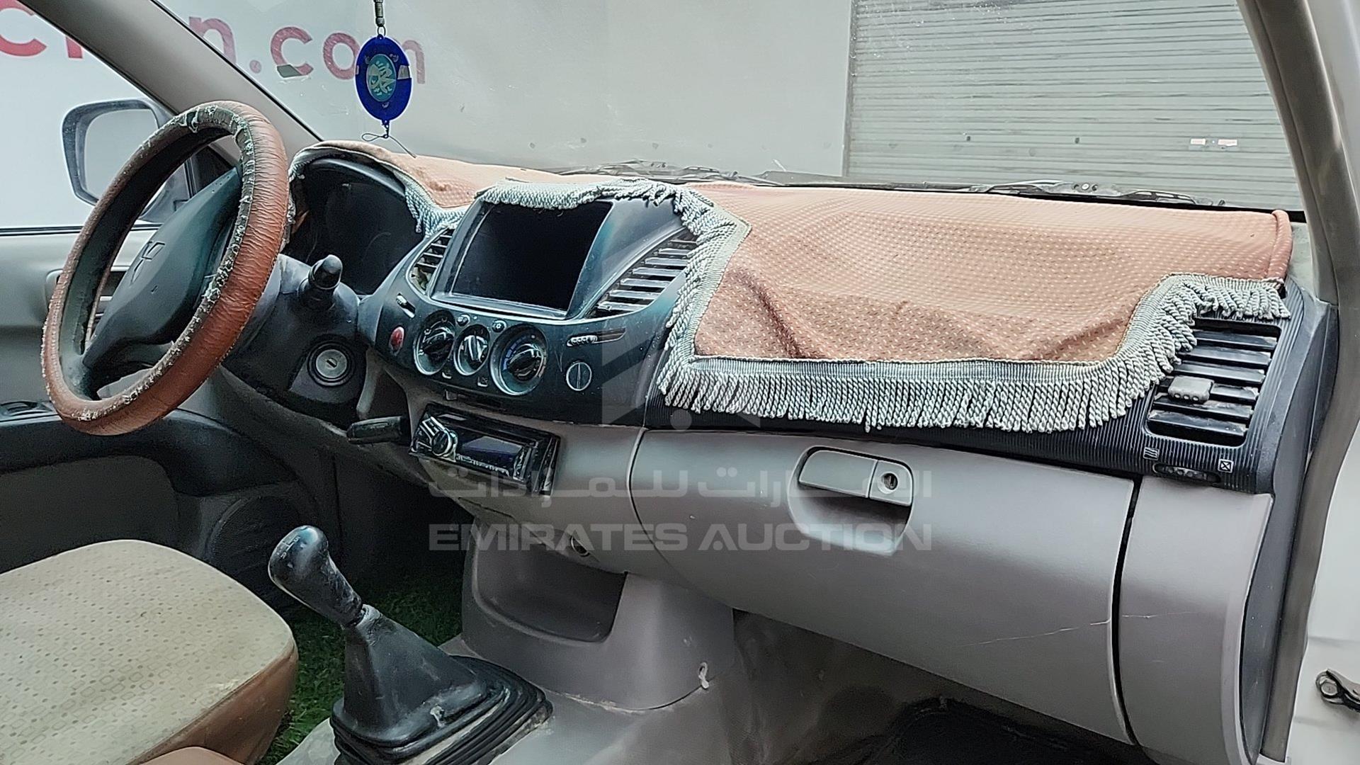 2013 MITSUBISHI L 200 VIN: MMBJNKA50DD021076