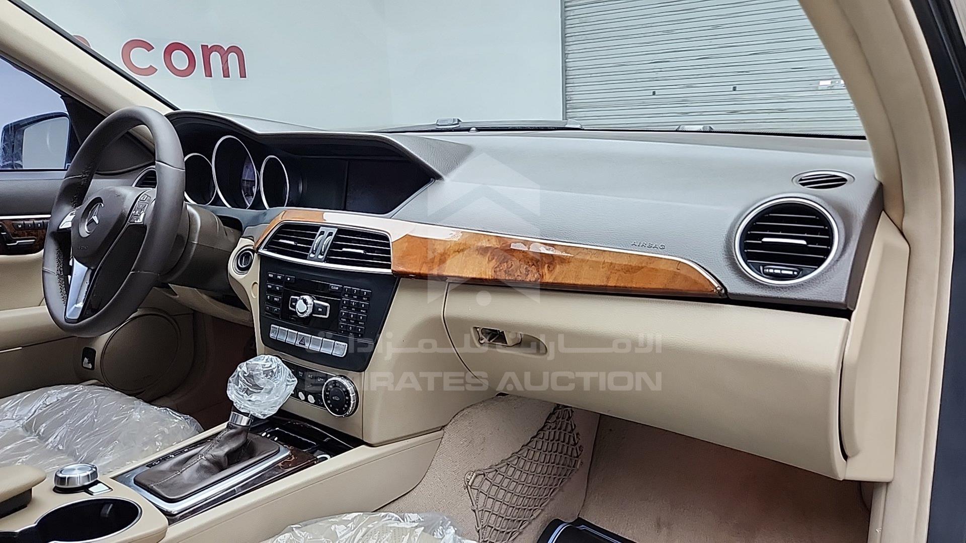 2014 MERCEDES C 250 VIN: WDDGF4HB7ER317471