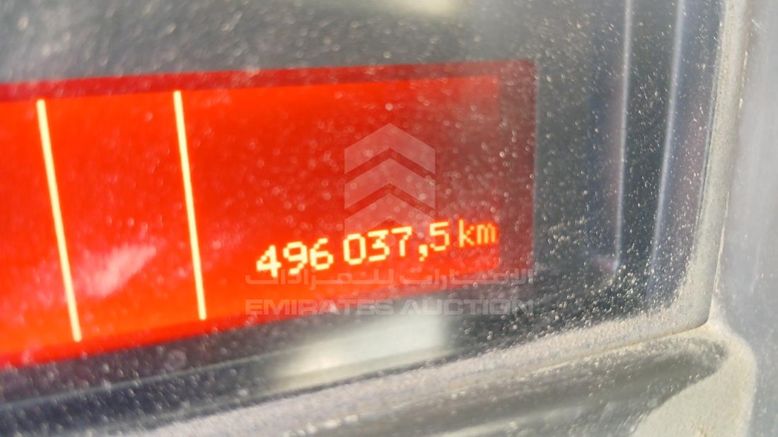 2016 Renault 440 — Odometer Reading — Photo 2