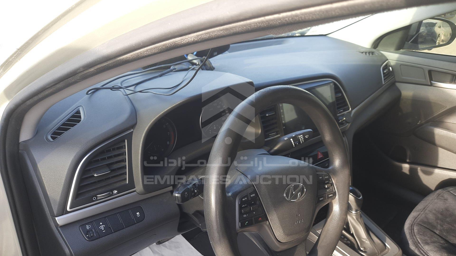 2017 HYUNDAI ELANTRA VIN: KMHD741F5HU180342