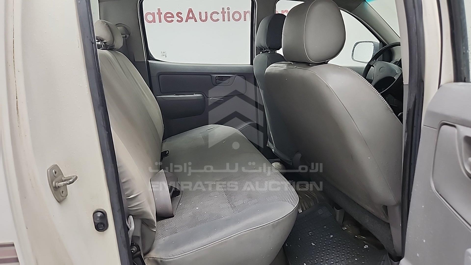 2007 TOYOTA HILUX VIN: MR0EX12G272301936