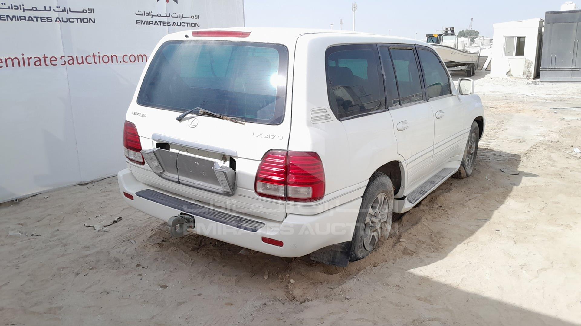 2000 LEXUS LX 470 VIN: JT6HT00W8Y0082013