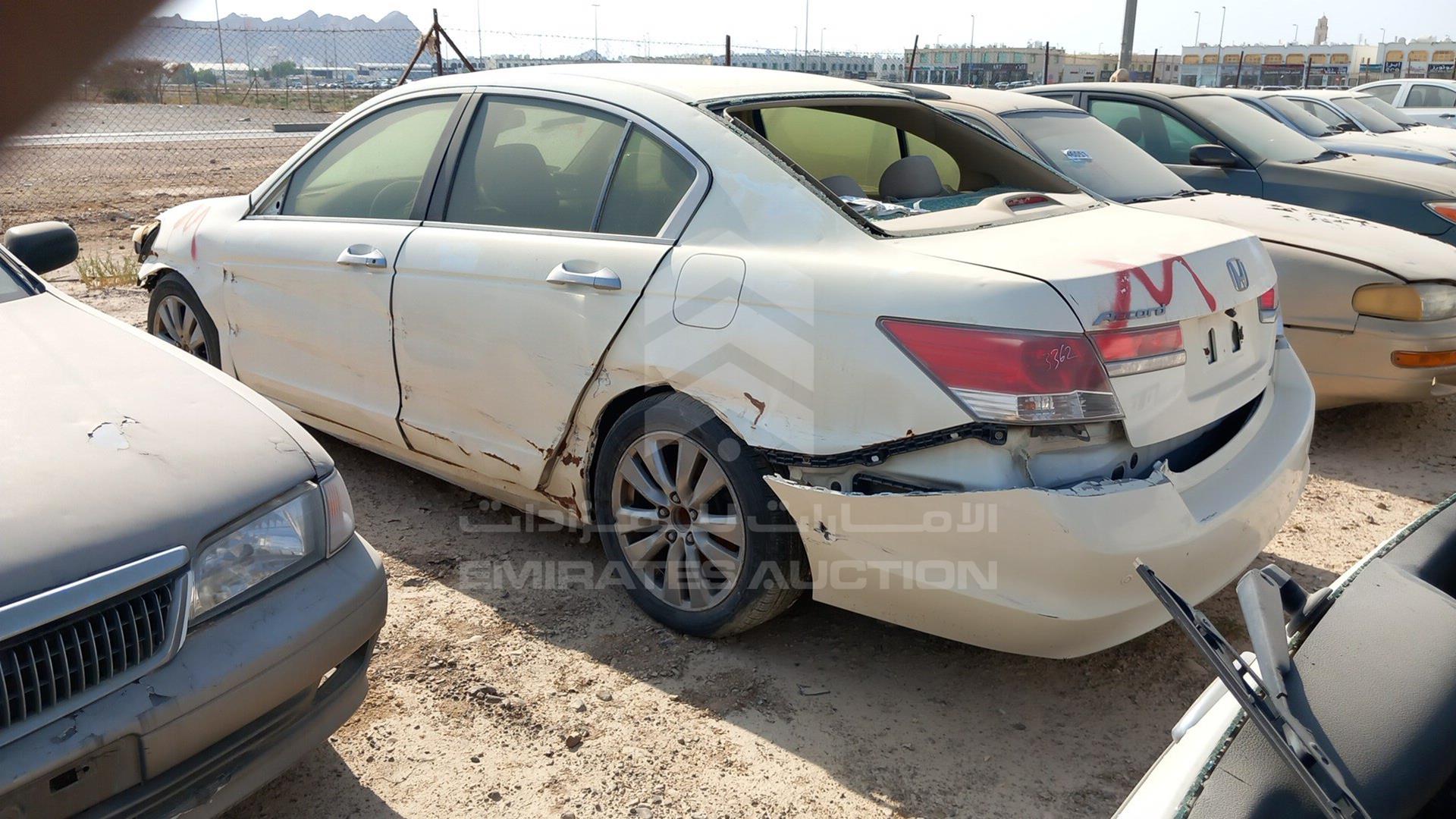 2011 HONDA ACCORD VIN: JHMCP2673BC405164