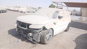2015 Range Rover Sport — Front Left Angle — Photo 5 — Thumbnail