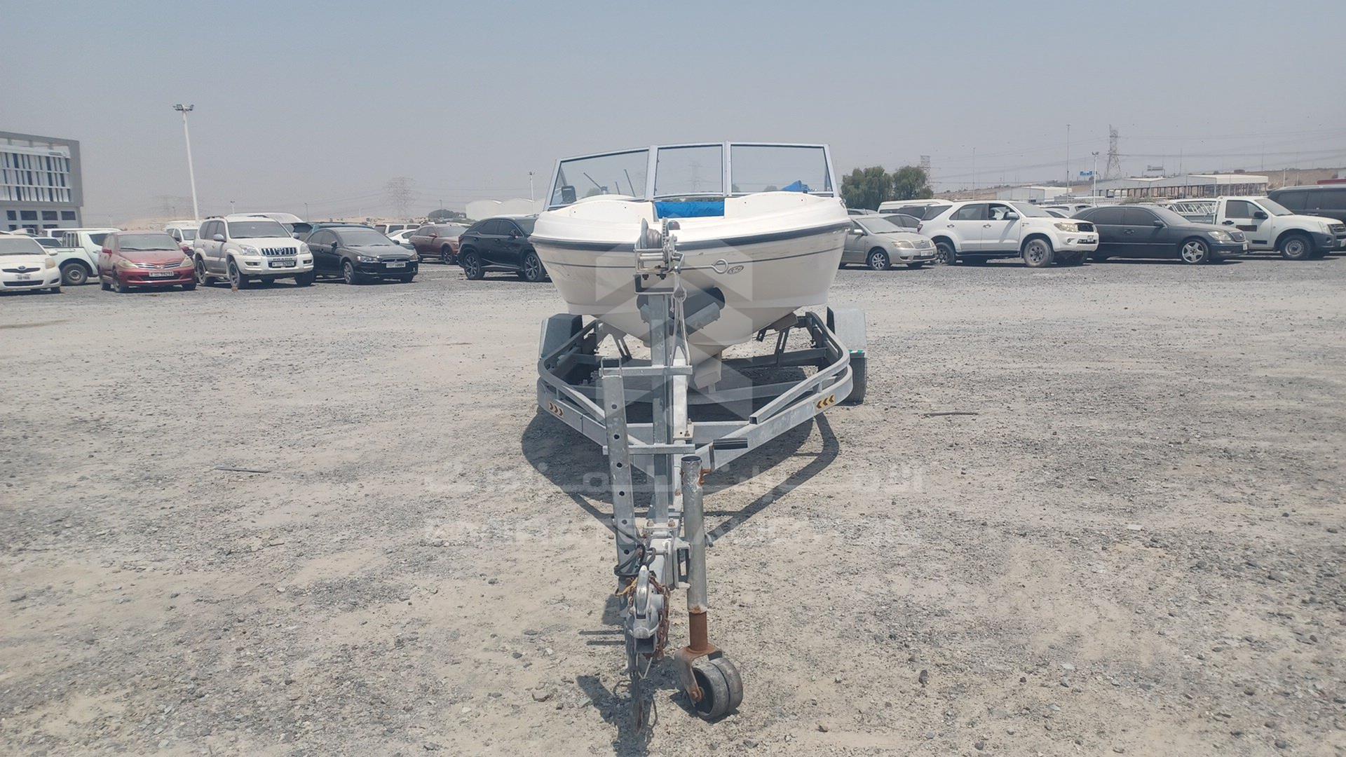 0 BOAT + TROLLEY --- VIN: MXBBBCD8CUD707