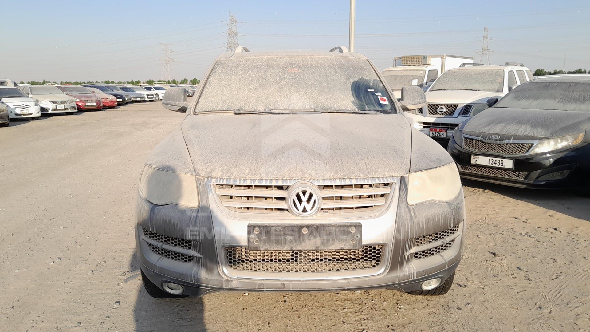 2010 VOLKSWAGEN TOUAREG VIN: WVGAL27L4AD011385