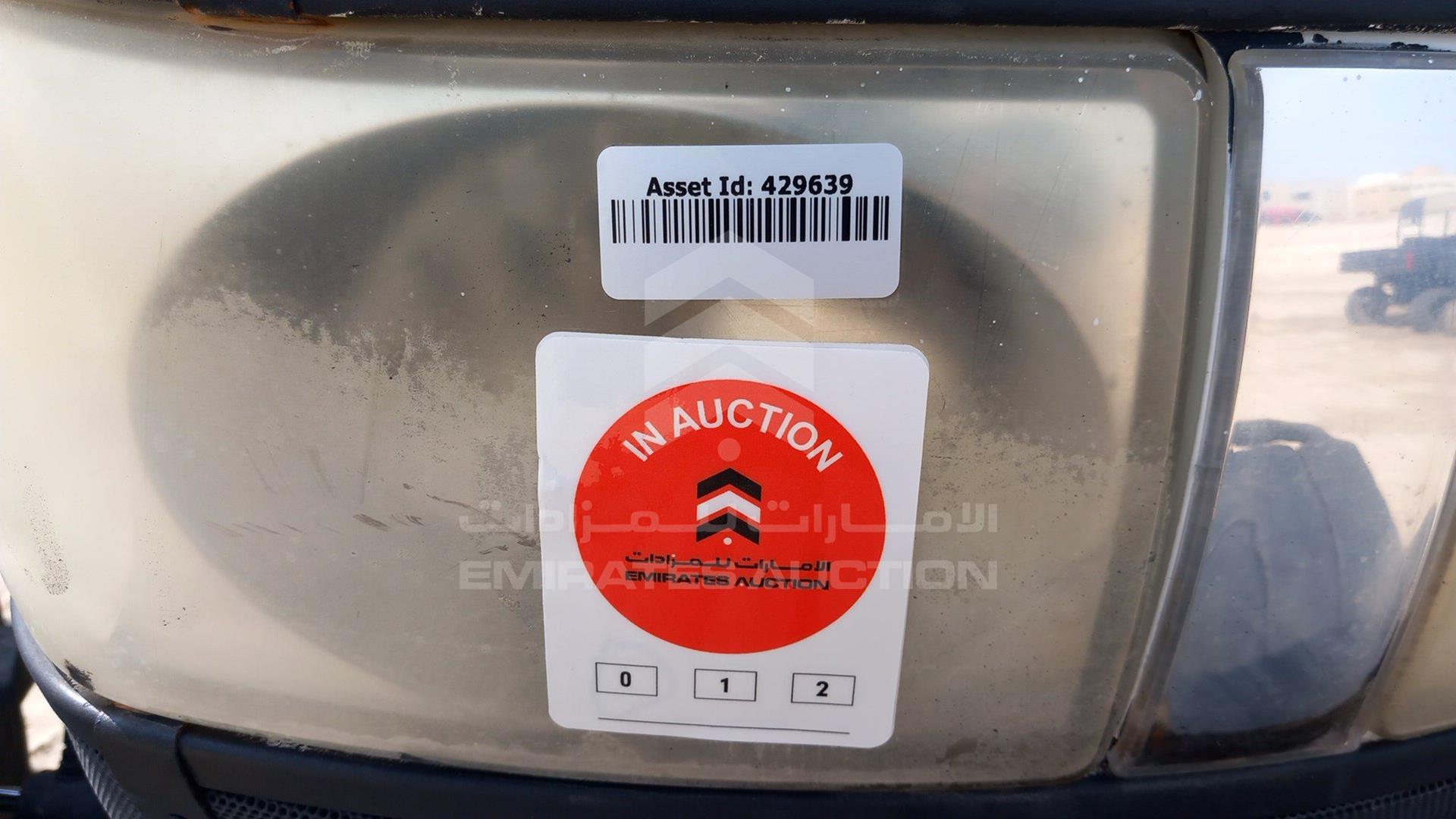 2015 CASE 821 VIN: ZFBE01187