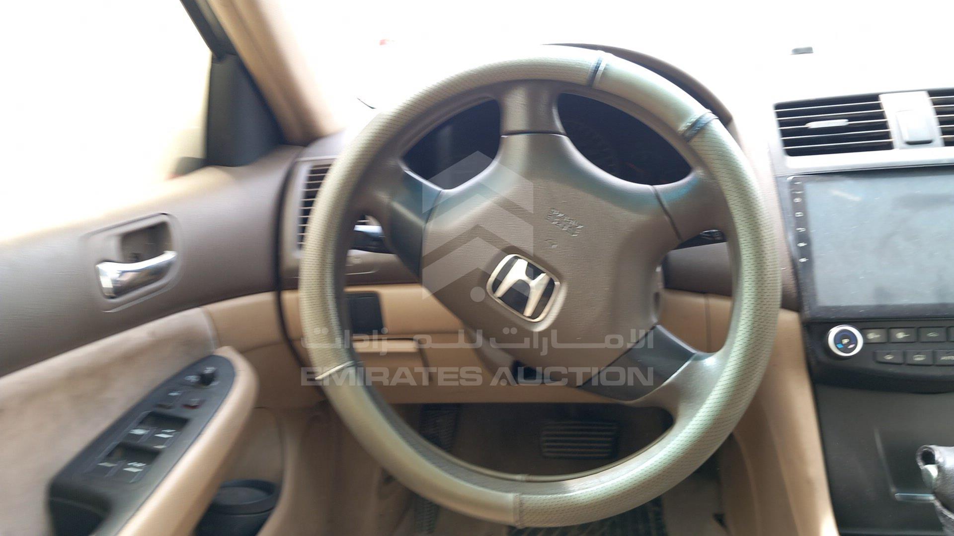 2005 HONDA ACCORD VIN: JHMCM56515C403491