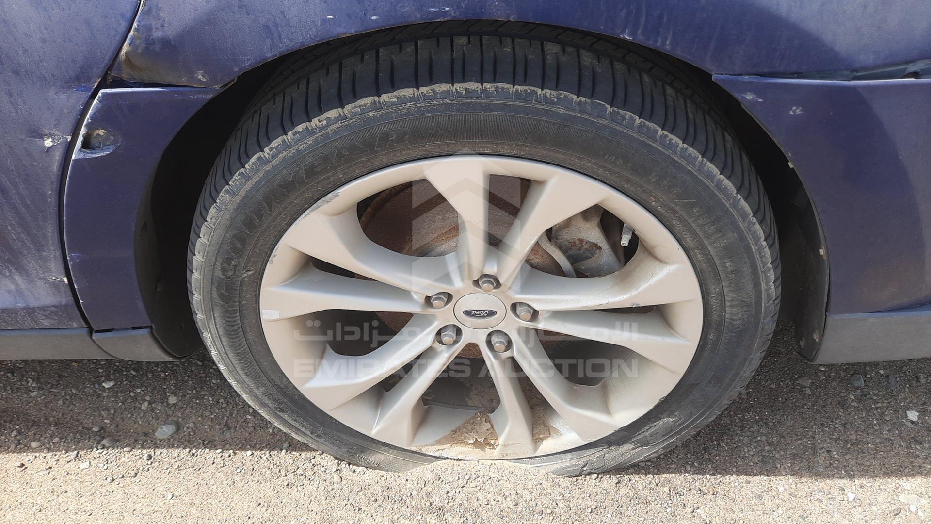 2013 FORD TAURUS VIN: 1FAHP2E83DG211429