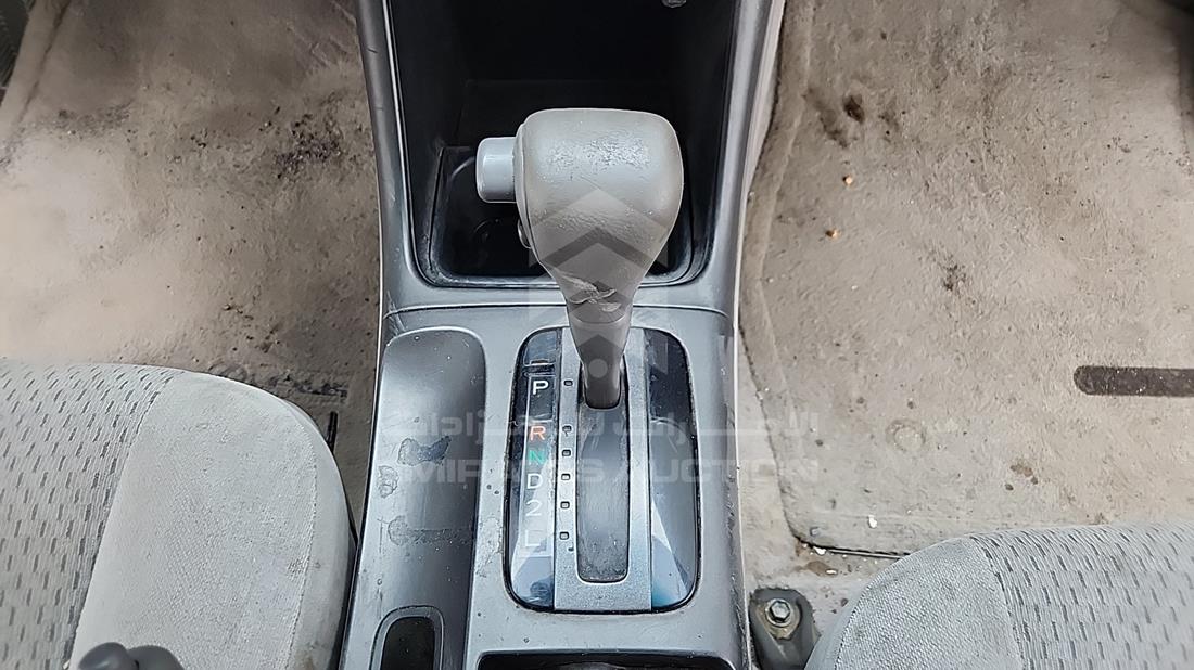 2004 Toyota Camry — Gear View — Photo 18