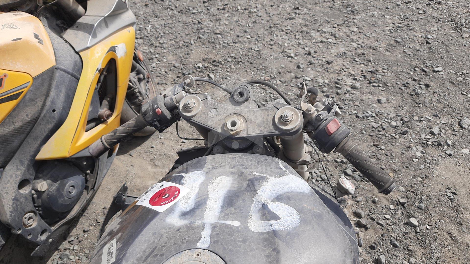 2006 SUZUKI MOTORBIKE VIN: JS1GT76A762102112