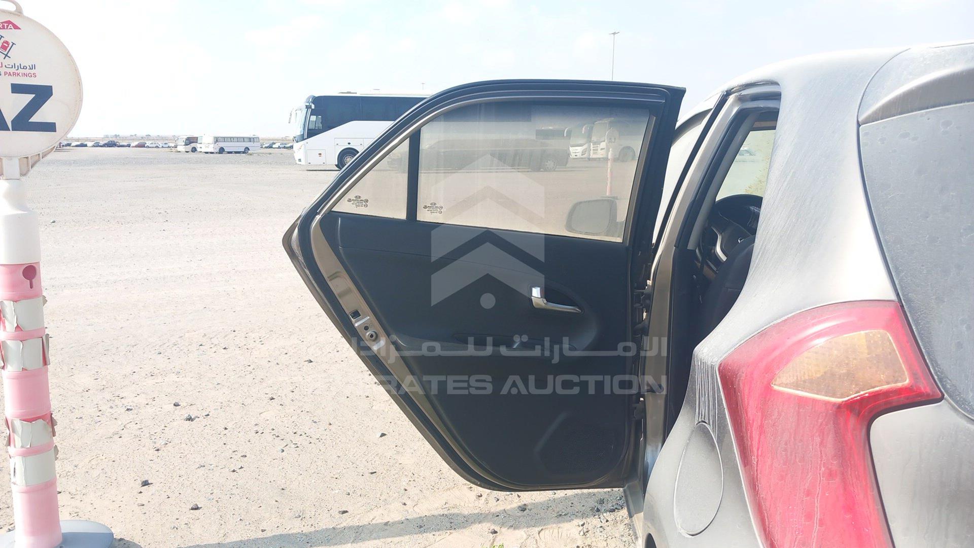 2013 KIA PICANTO VIN: KNABX511BDT438001