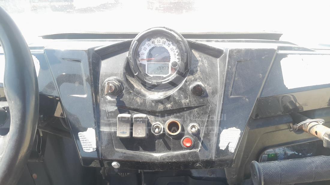 2011 Polaris Ranger RZR — Entertainment Systems & Camera Monitor & Navigation — Photo 14