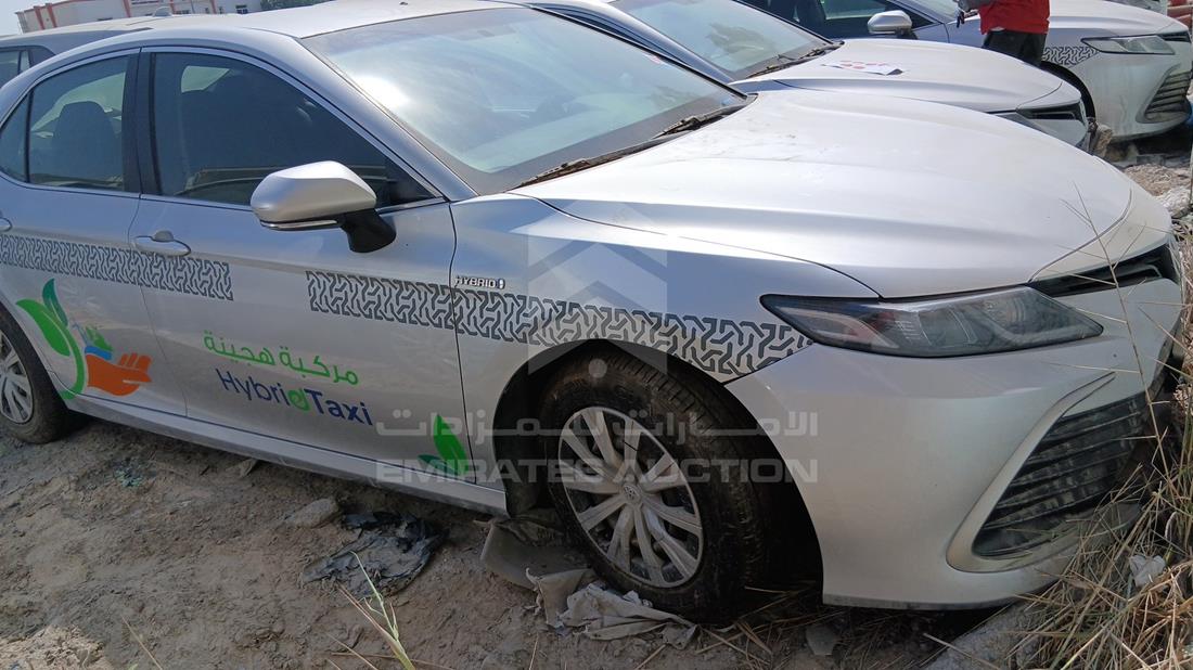 2023 Toyota Camry — Front Right Angle — Photo 9