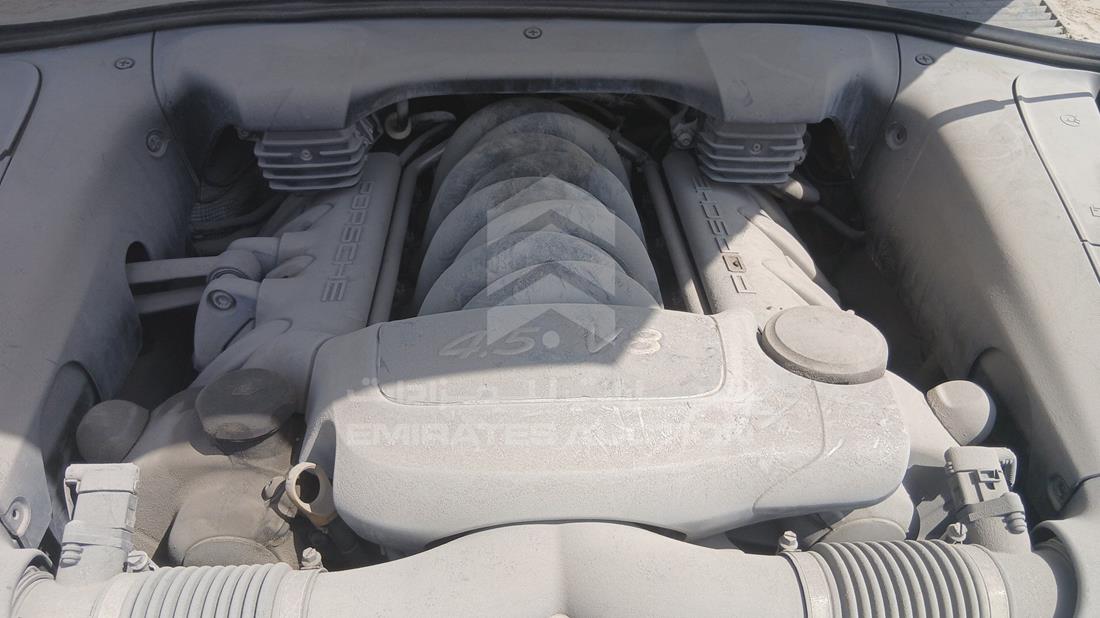 2006 Porsche Cayenne S — Engine Bay — Photo 28