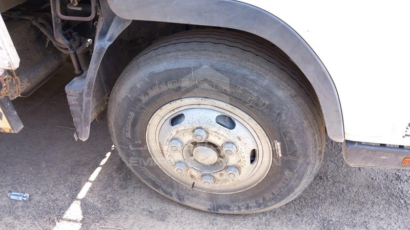 JL7B6E1P4FK007419 Auction: EmiratesAuction Lot: 408779 JL7B6E1P4FK007419 Mitsubishi Canter 2015 WHITE Photo 28