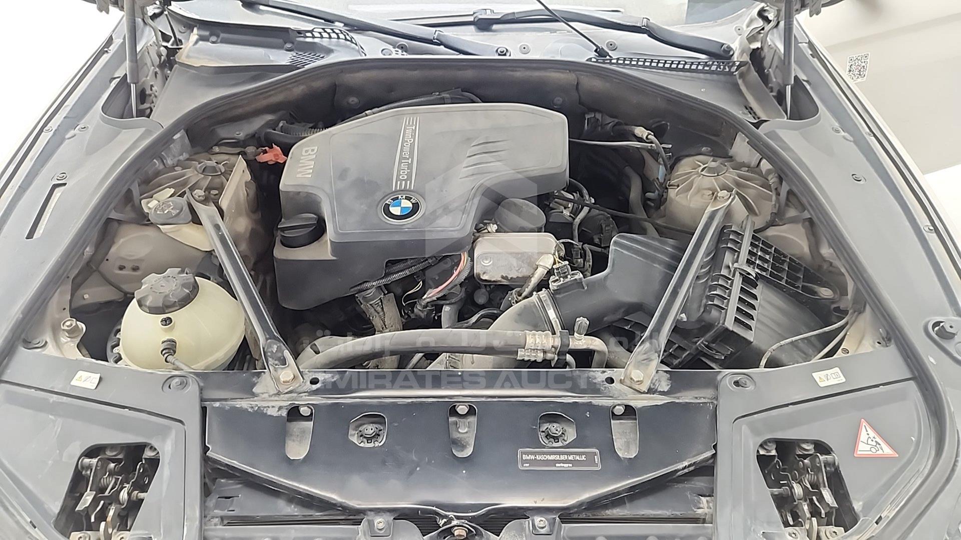 2013 BMW 528 VIN: WBAXG3107DDW40101