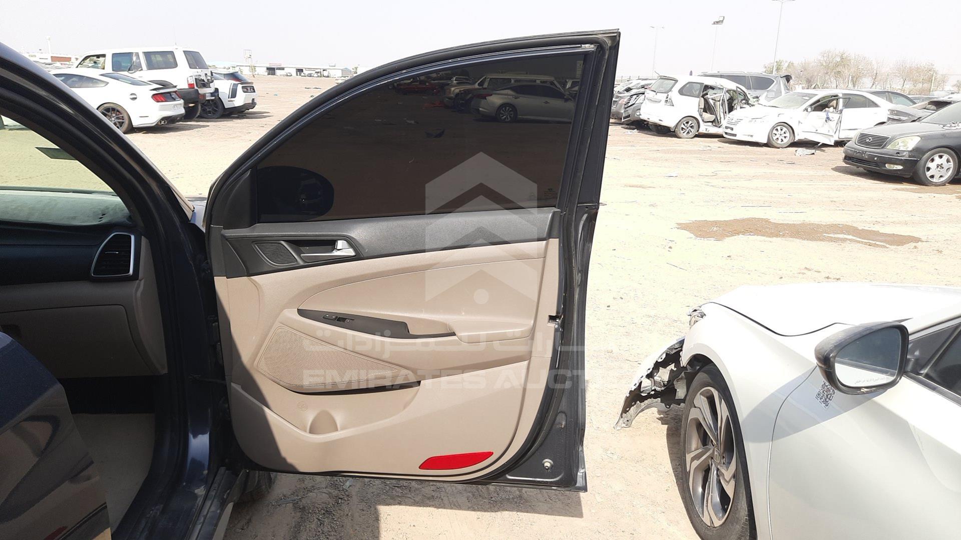 2019 HYUNDAI TUCSON VIN: KM8J33AL1KU963048