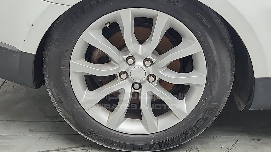 2016 Range Rover HSE — Rear Right Tyre — Photo 30