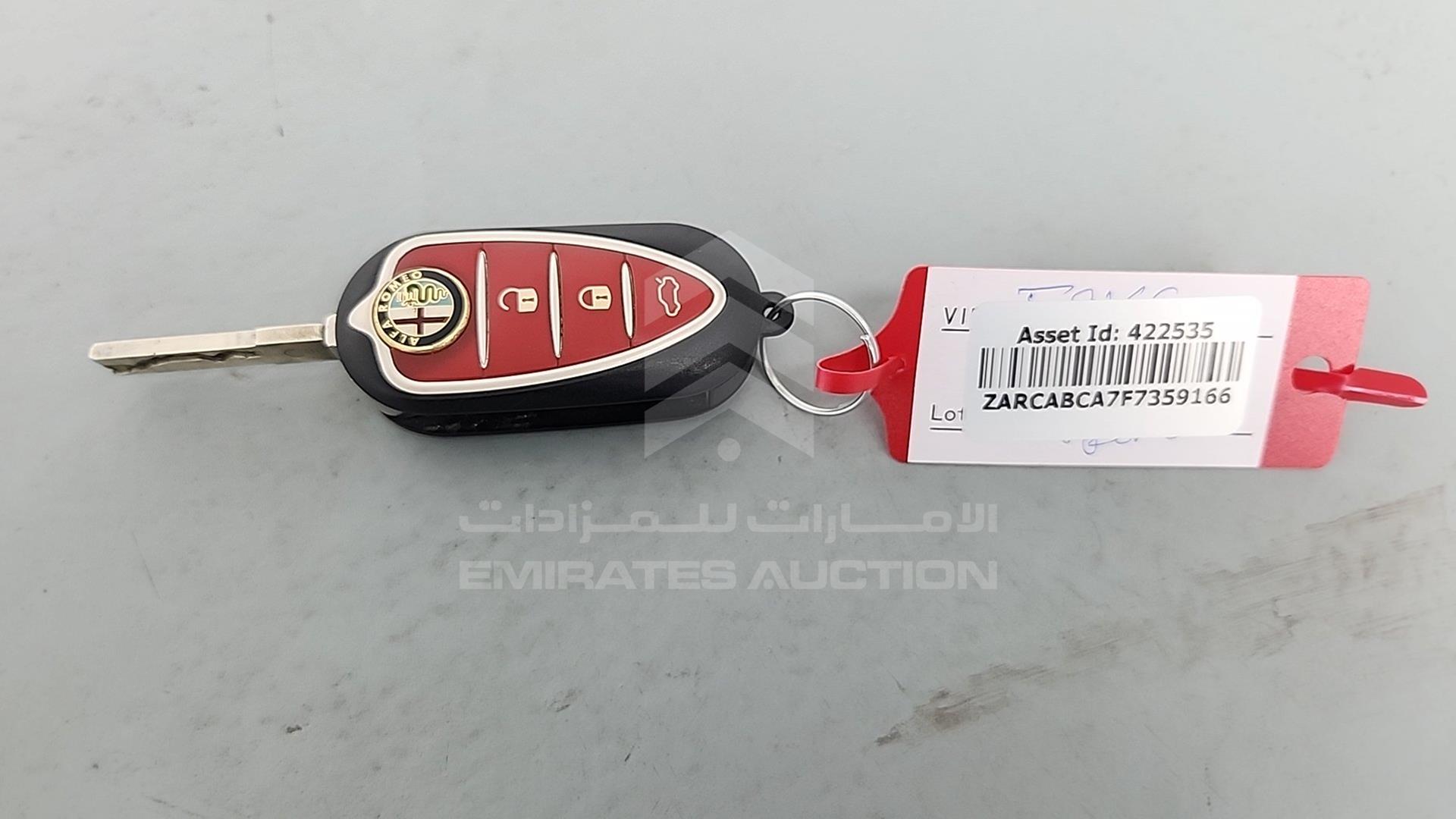 2015 ALFA ROMEO GILULIETTA VIN: ZARCABCA7F7359166
