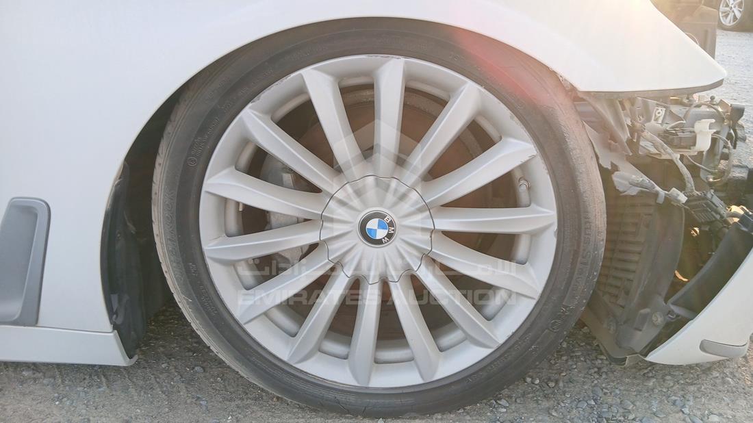 2017 BMW 730 — Front Right Tyre — Photo 33