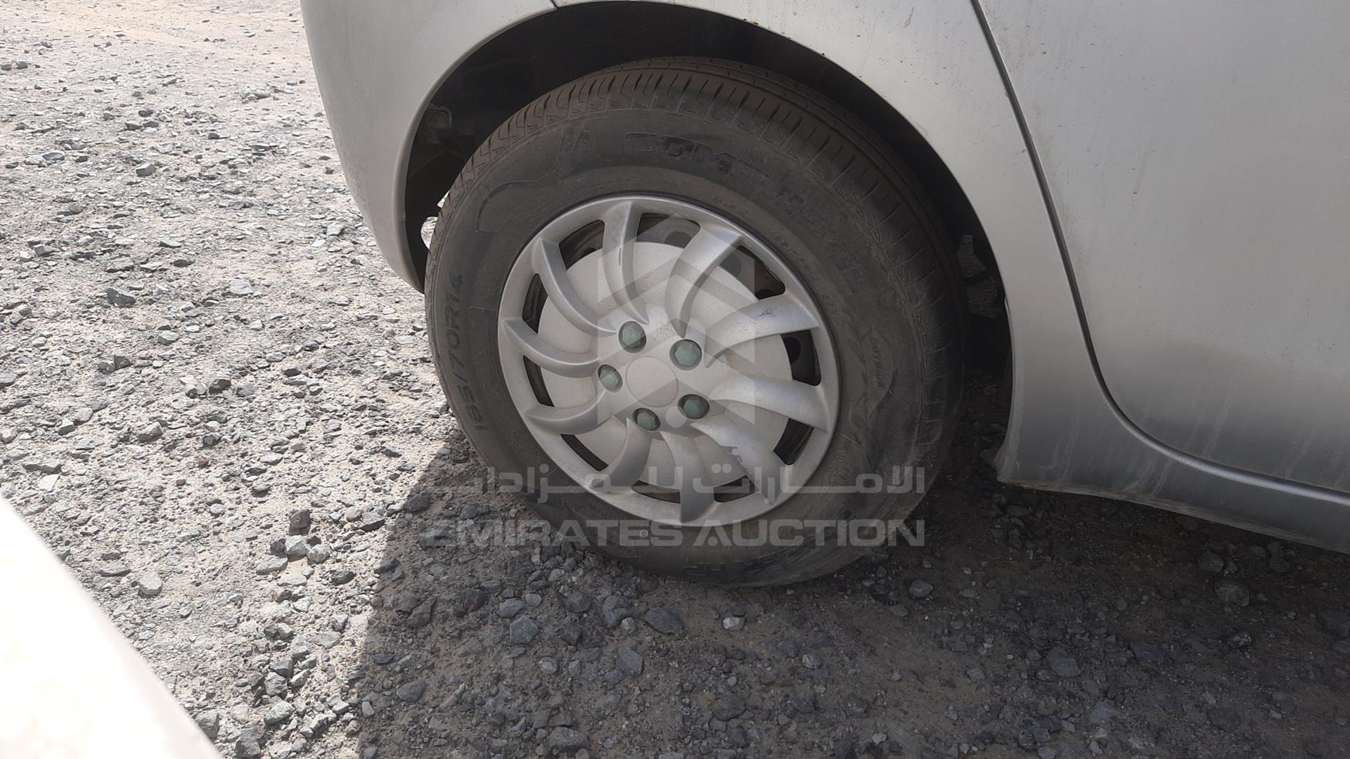 2006 TOYOTA YARIS VIN: JTDKW923465027782