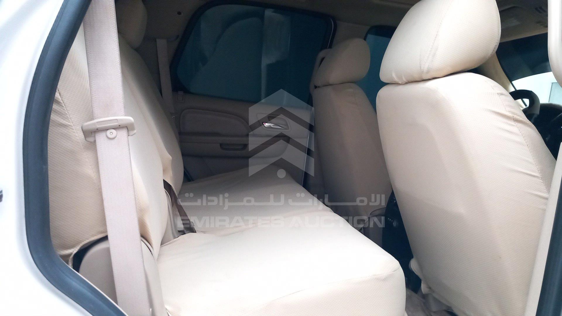 2011 CADILLAC ESCALADE VIN: 1GYS3EEJ1BR157902