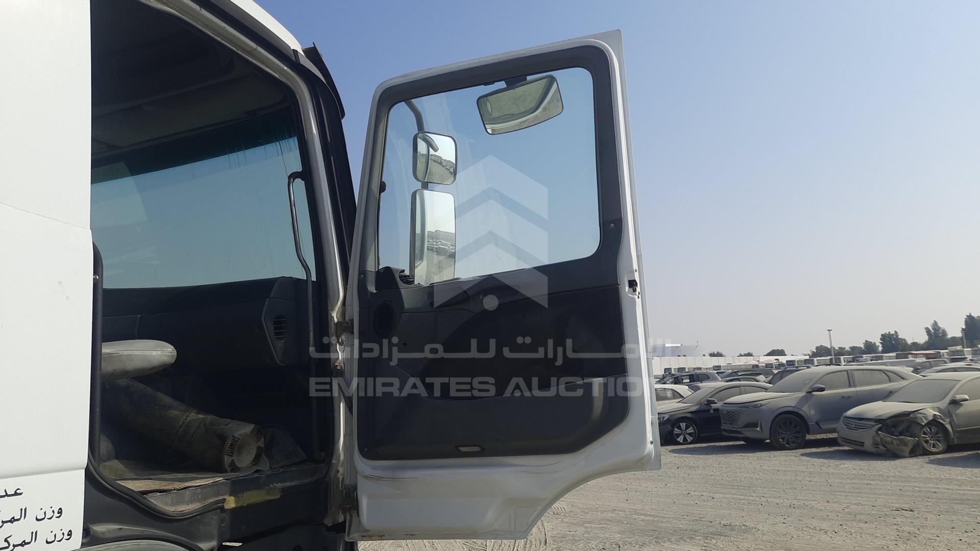 2007 MERCEDES ACTROS VIN: WDAKHCAAX7L179119