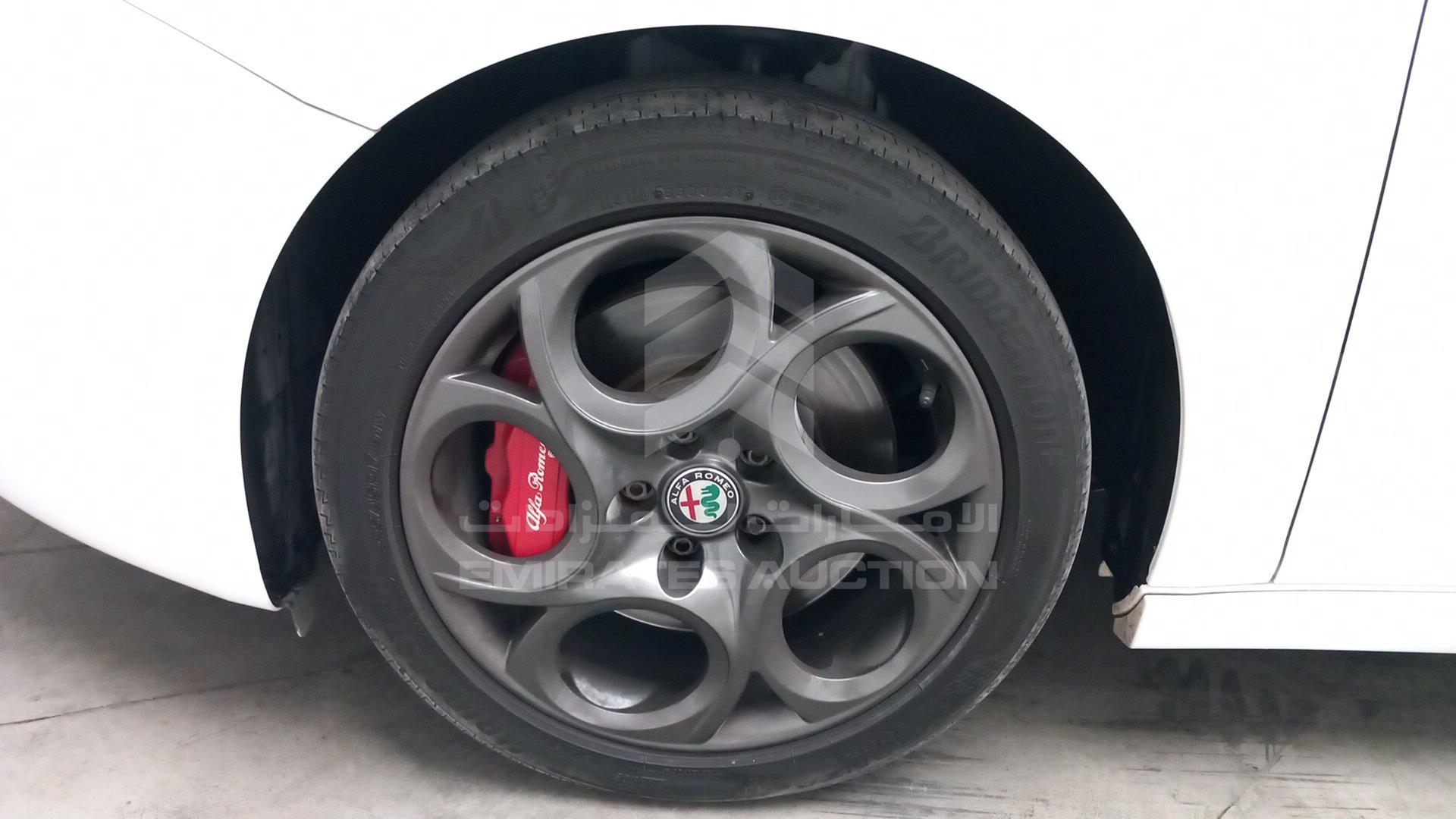 2019 ALFA ROMEO GILULIETTA VIN: ZARCABC45K7510929