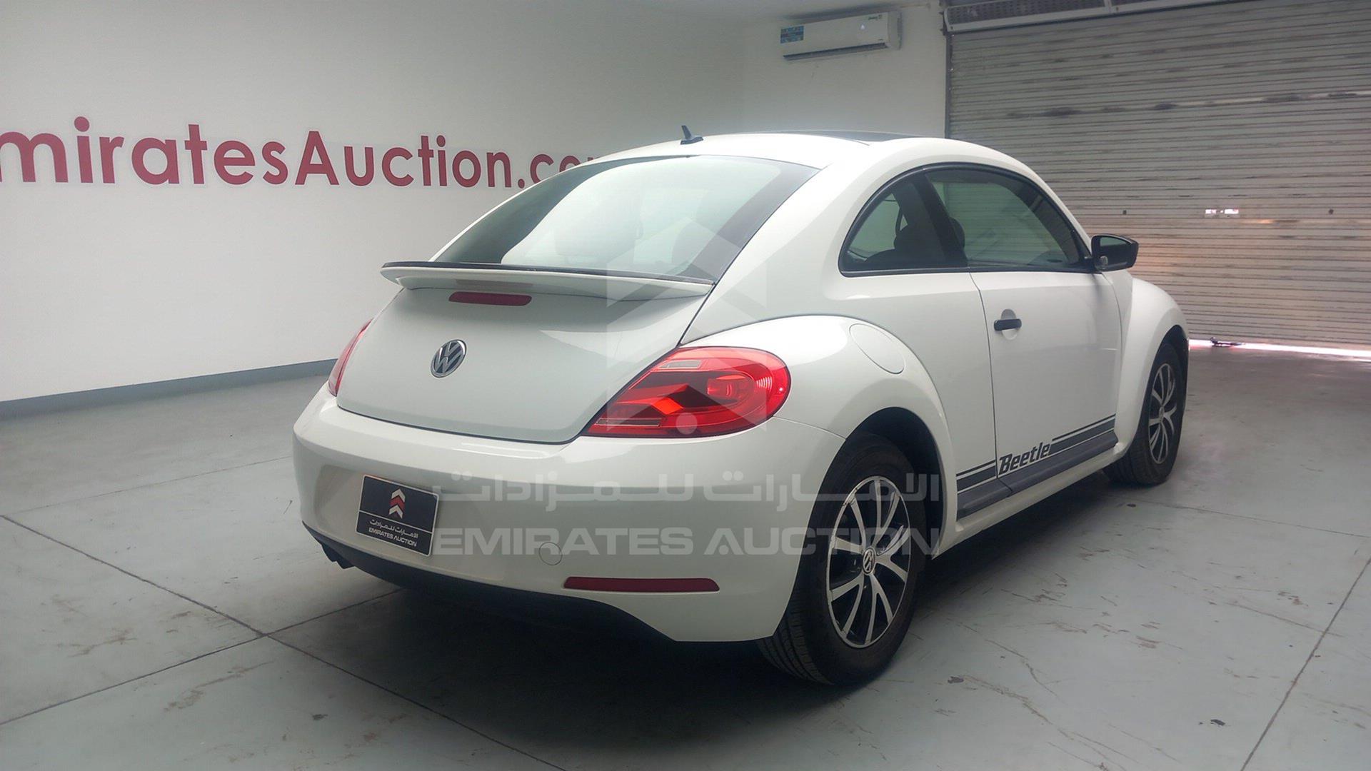 2015 VOLKSWAGEN BEETLE VIN: 3VWF17AT8FM619358
