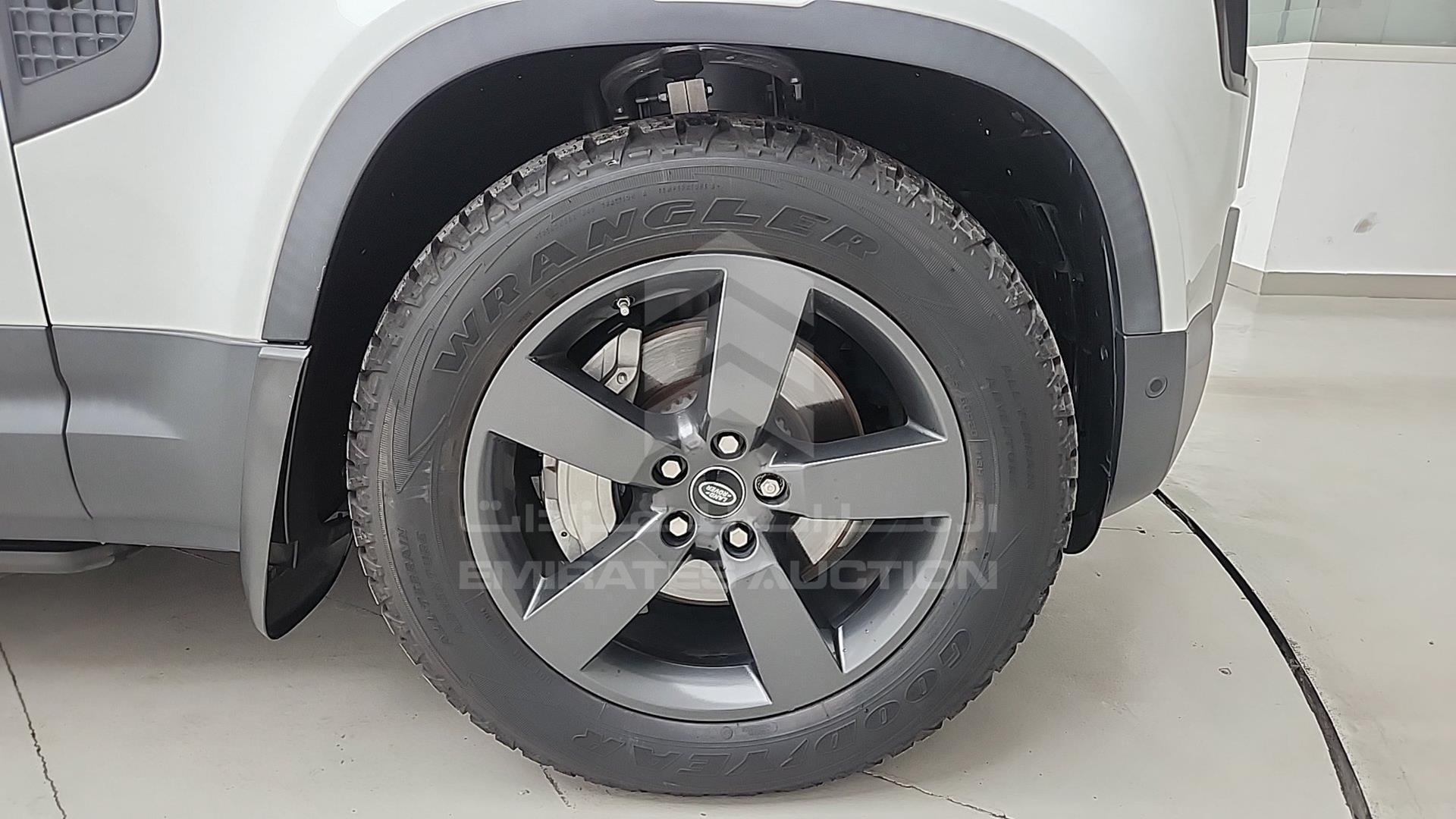 2021 LAND ROVER DEFENDER VIN: SALEA7BU2M2035119