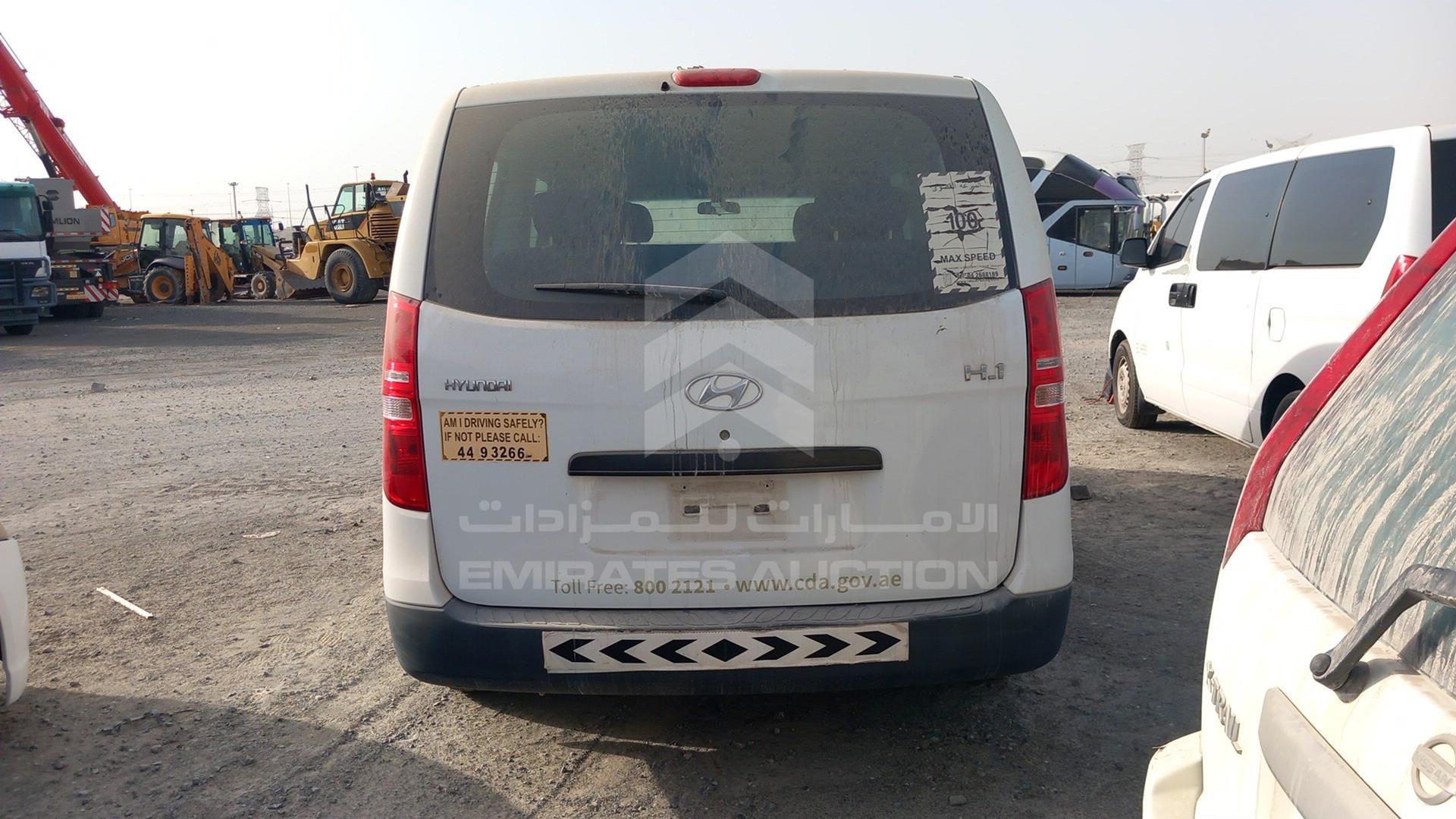 2016 HYUNDAI H1 VIN: KMJWA37RXGU725731