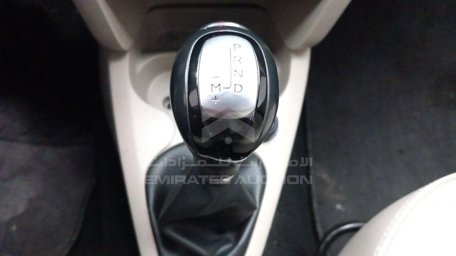 2020 RENAULT SYMBOL VIN: VF14SRAB0LT572185