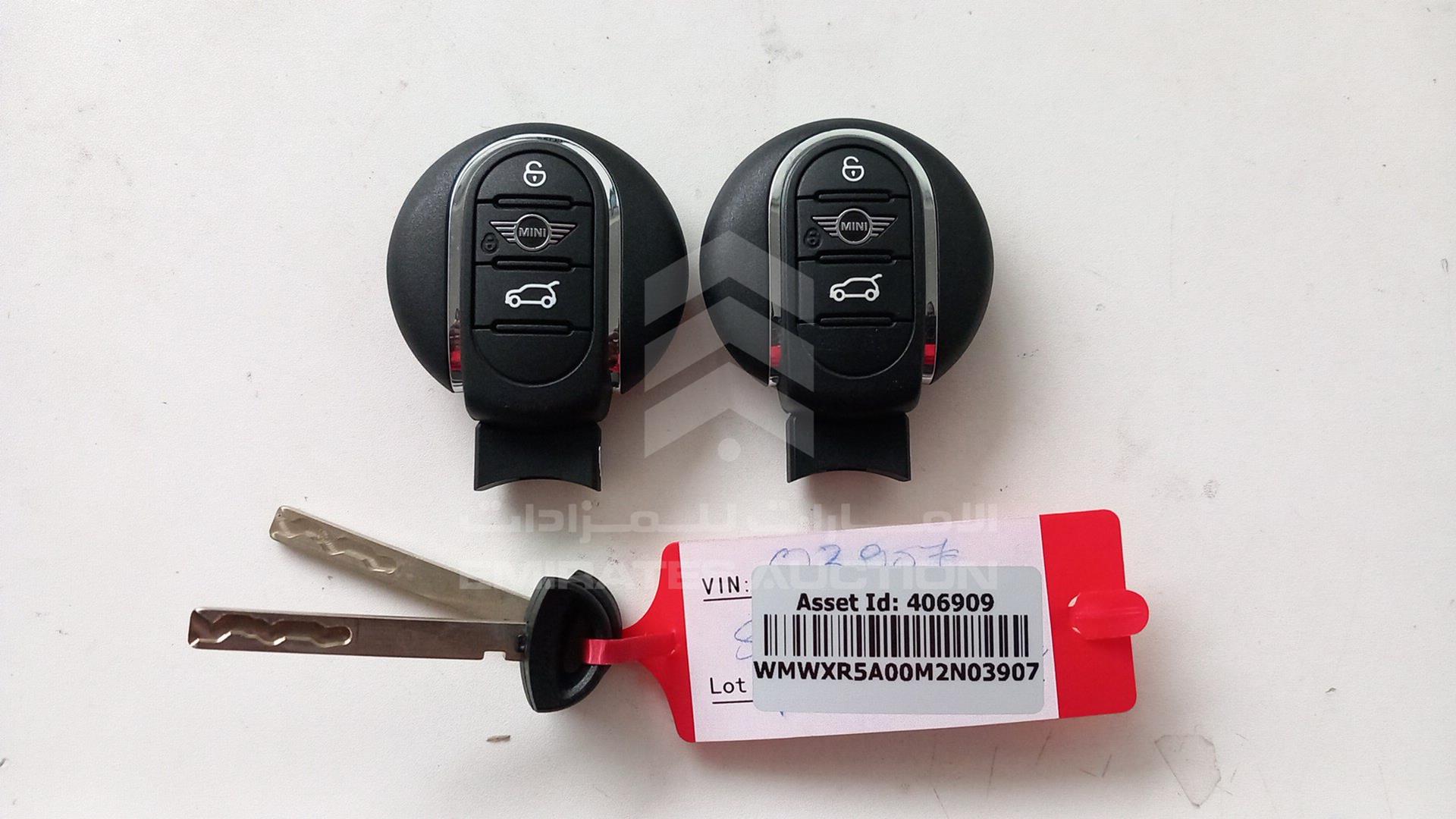 2021 MINI COOPER S VIN: WMWXR5A00M2N03907