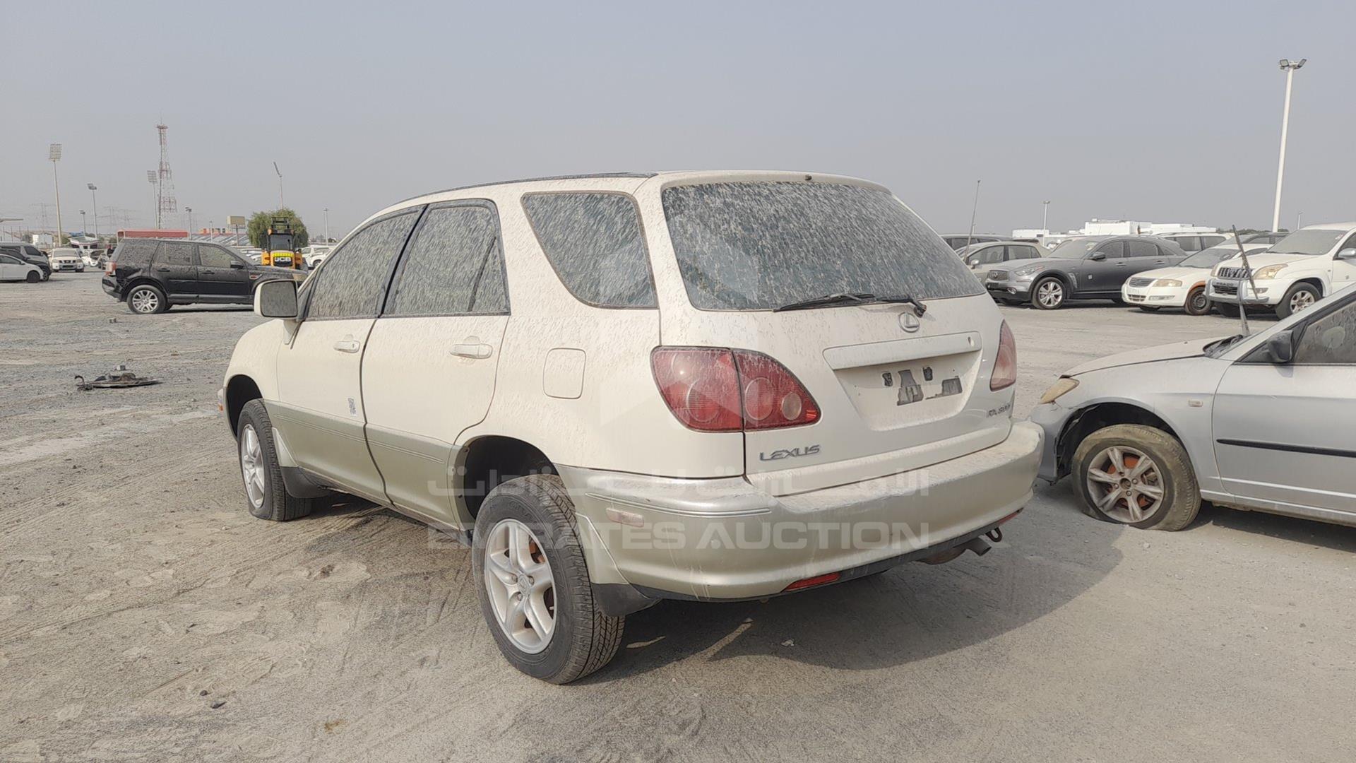 1999 LEXUS RX 300 VIN: JT6GF10U8X0037692