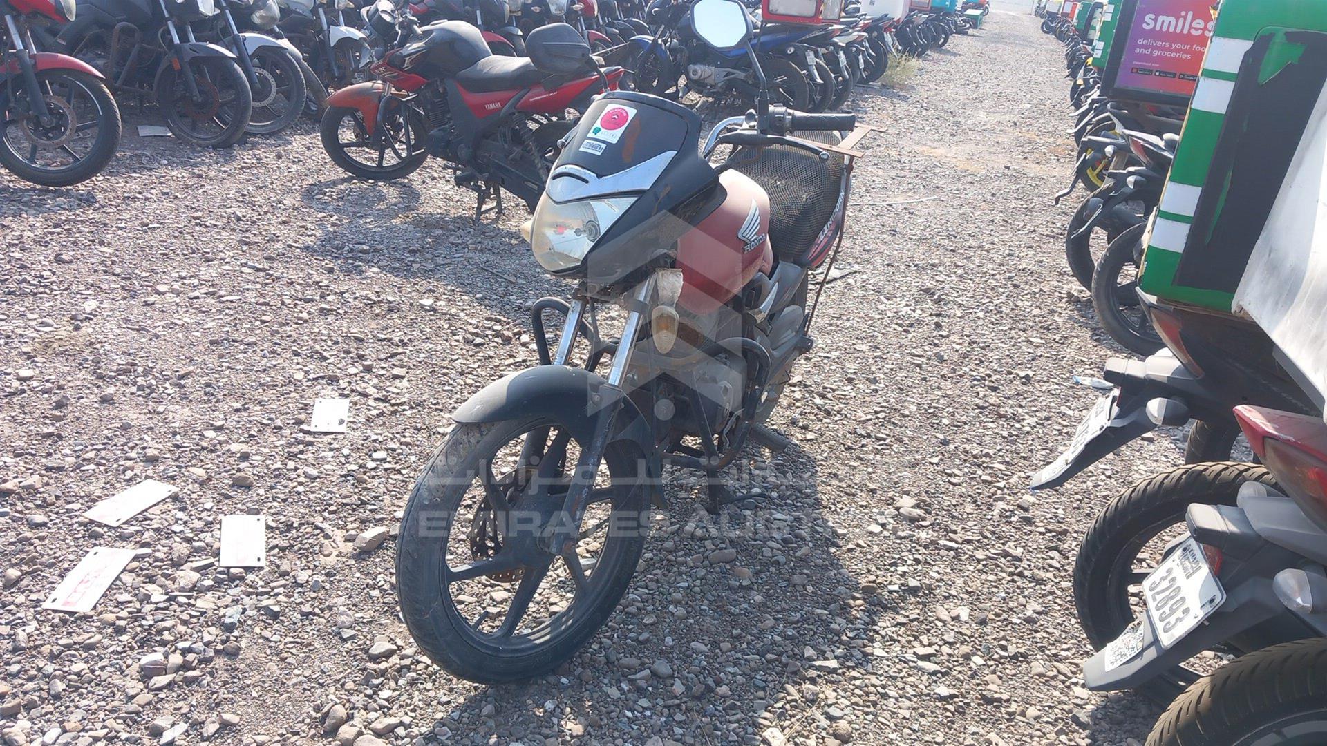 2014 HONDA CBF 150 VIN: ME4KC09CEE8748868