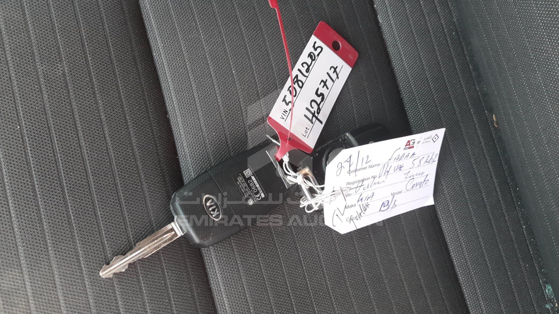 2014 KIA CERATO VIN: KNAFX4119E5081205
